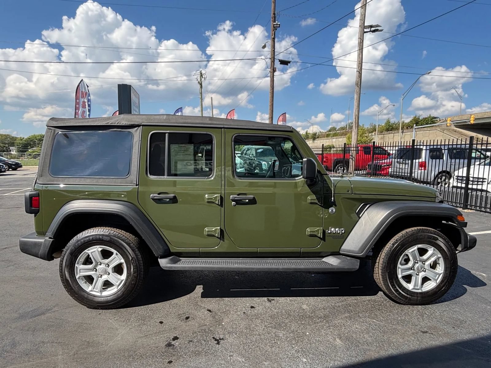 Used 2021 Jeep Wrangler Unlimited Sport AWD/4WD image 8