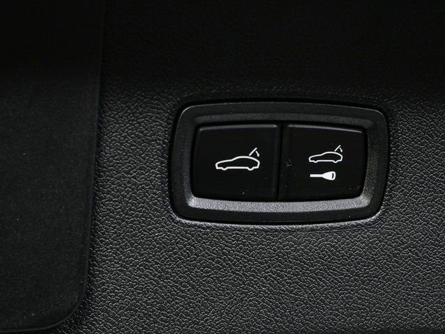 Used 2023 Porsche Cayenne image 31