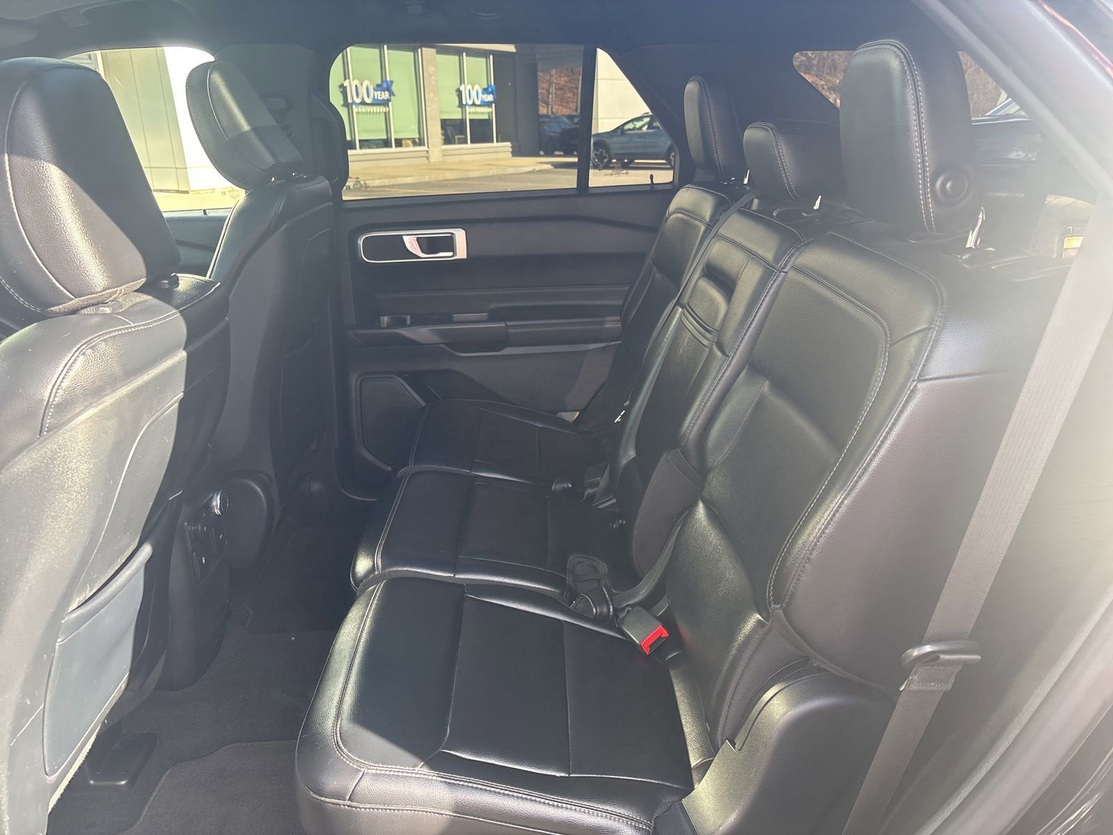 Used 2020 Ford Explorer XLT w/ Equipment Group 202A image 32