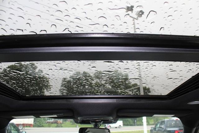 New 2023 Ford F150 Lightning Platinum image 5