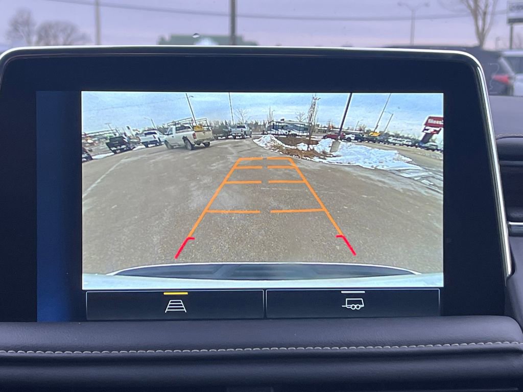 Used 2023 Chevrolet Suburban Premier image 29