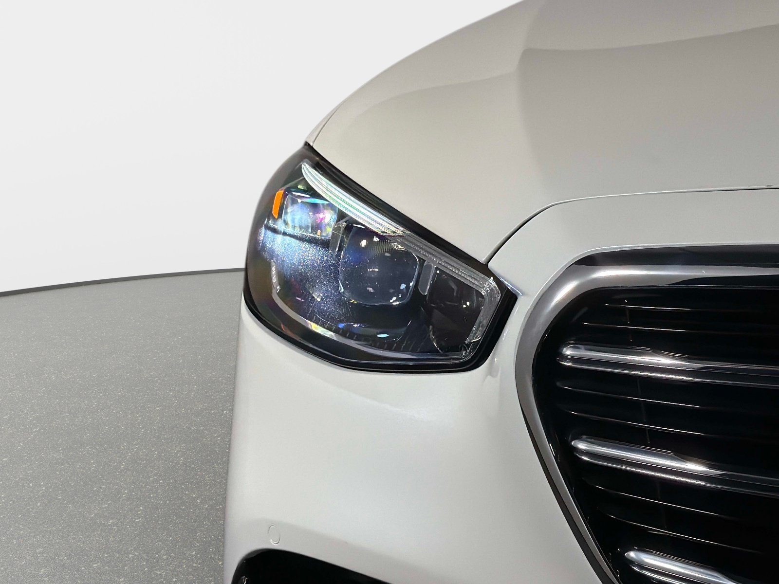 Used 2023 Mercedes-Benz S 500 4MATIC w/ AMG Line image 19