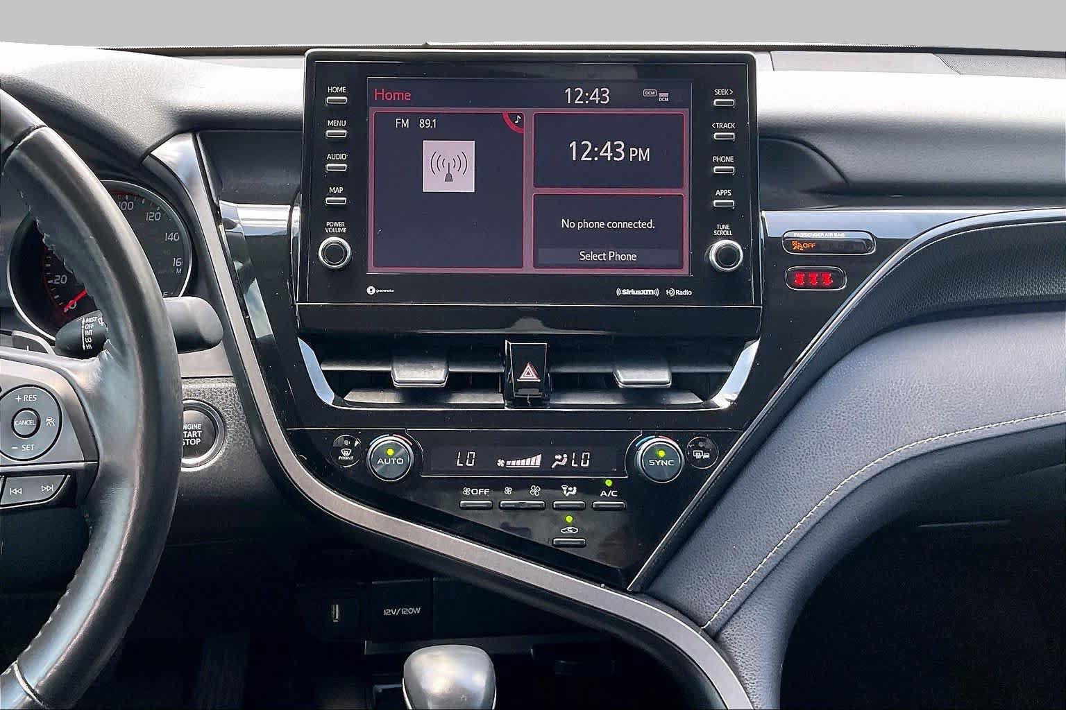 Used 2024 Toyota Camry XSE FWD image 7