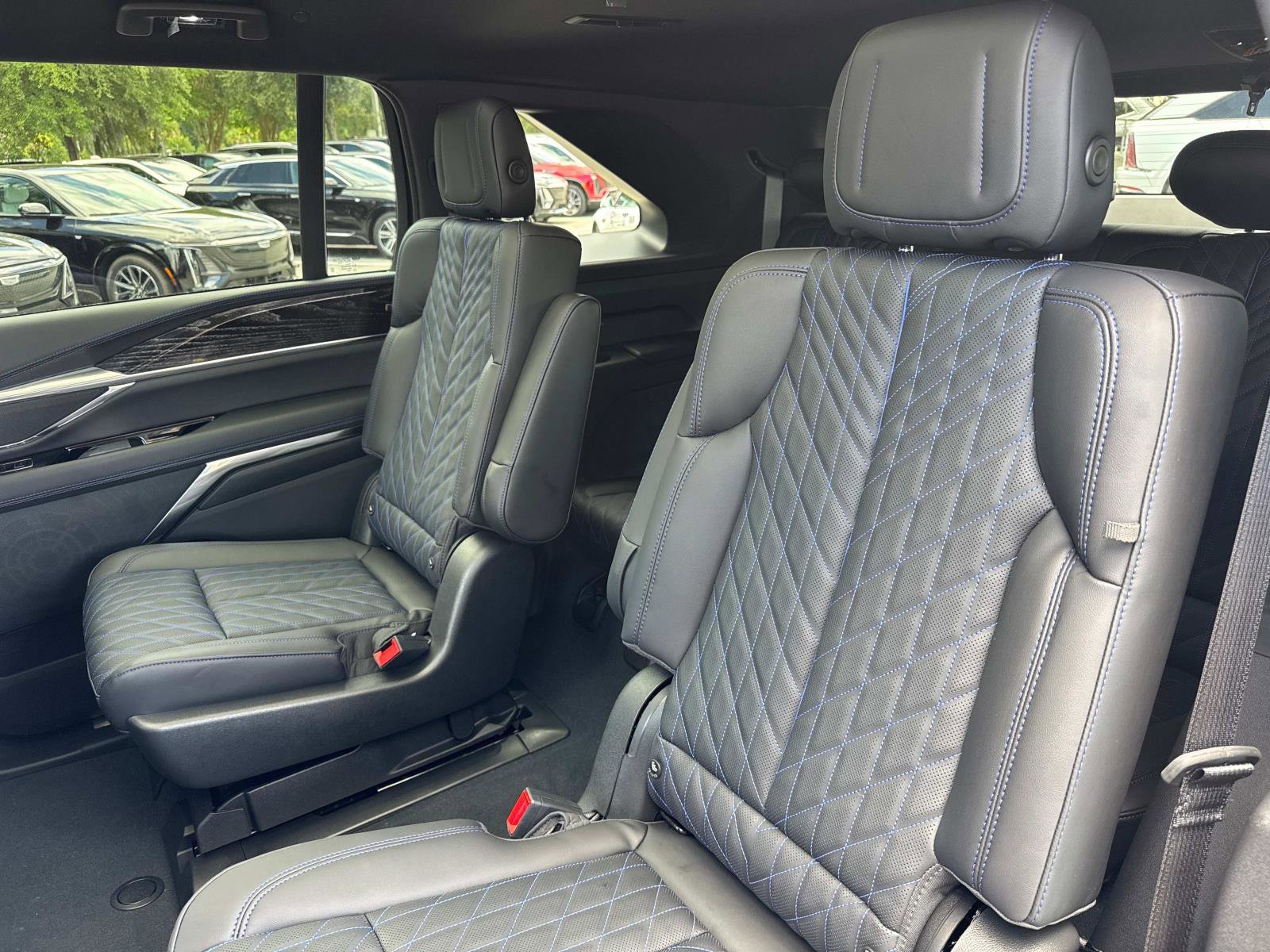 New 2026 Cadillac Escalade IQ Sport 1 w/ LPO, ONYX Package image 14