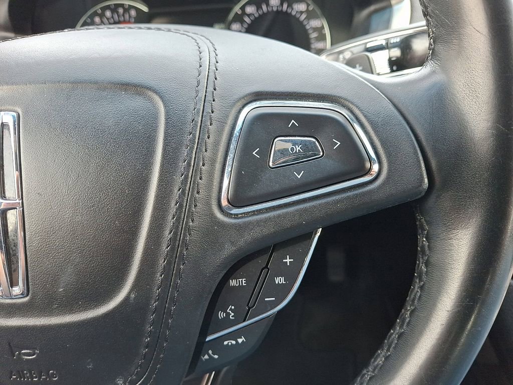 Certified 2020 Lincoln MKZ AWD w/ Convenience Package image 23