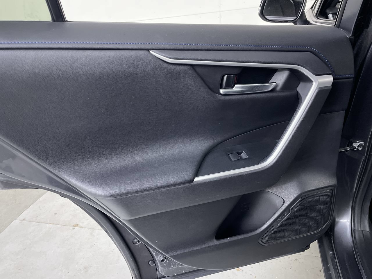 Used 2020 Toyota RAV4 XSE AWD/4WD image 20