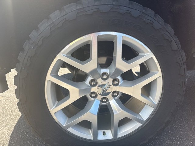 Used 2018 Chevrolet Silverado 1500 High Country image 5