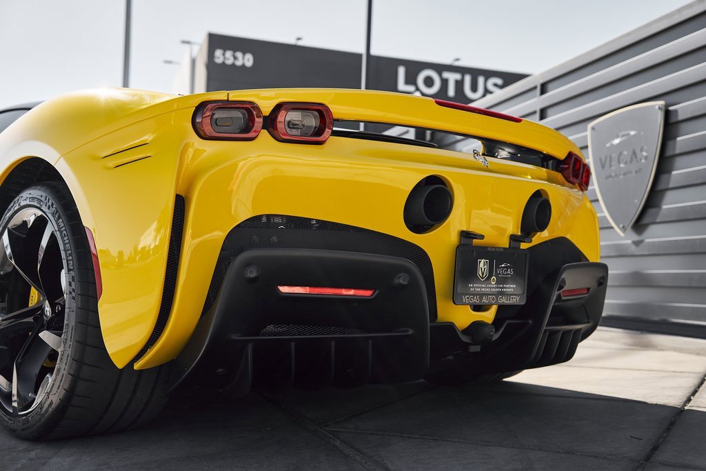 Used 2022 Ferrari SF90 Stradale image 13