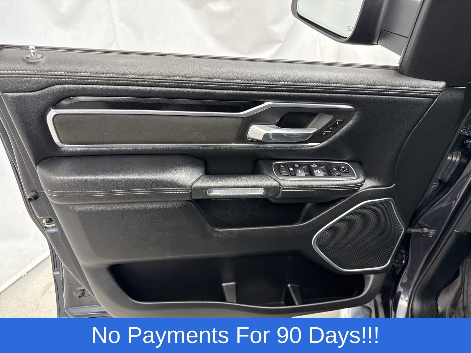 Used 2021 RAM 1500 Laramie w/ Sport Appearance Package image 15