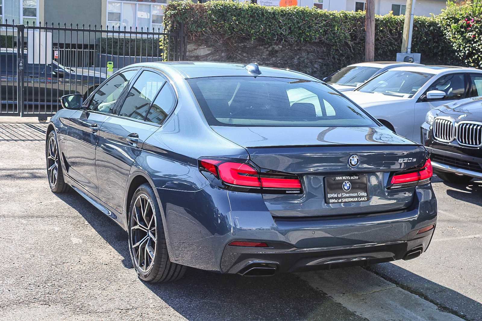 Certified 2023 BMW 530e w/ M Sport Package image 6