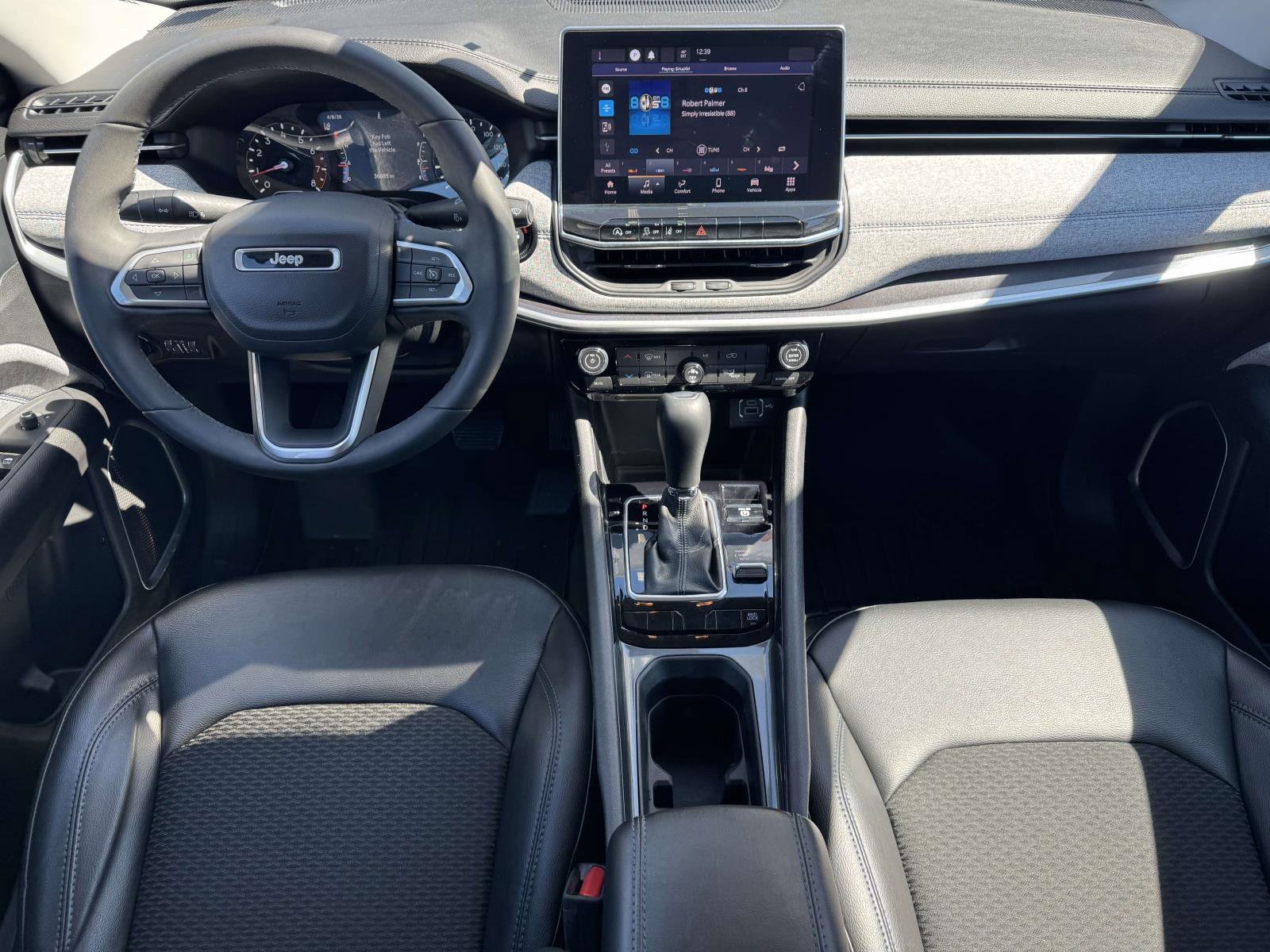 Certified 2022 Jeep Compass Latitude AWD/4WD image 2
