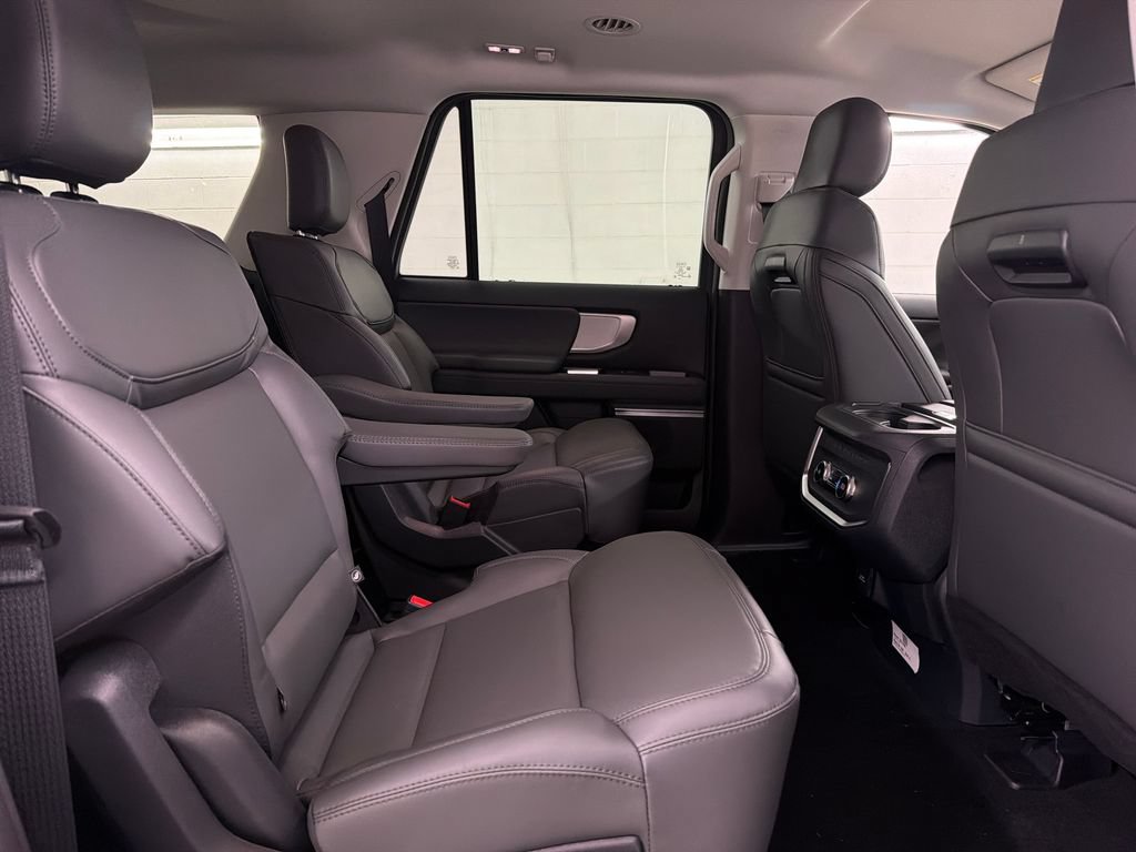 New 2027 Ford Expedition Max Active RWD image 29