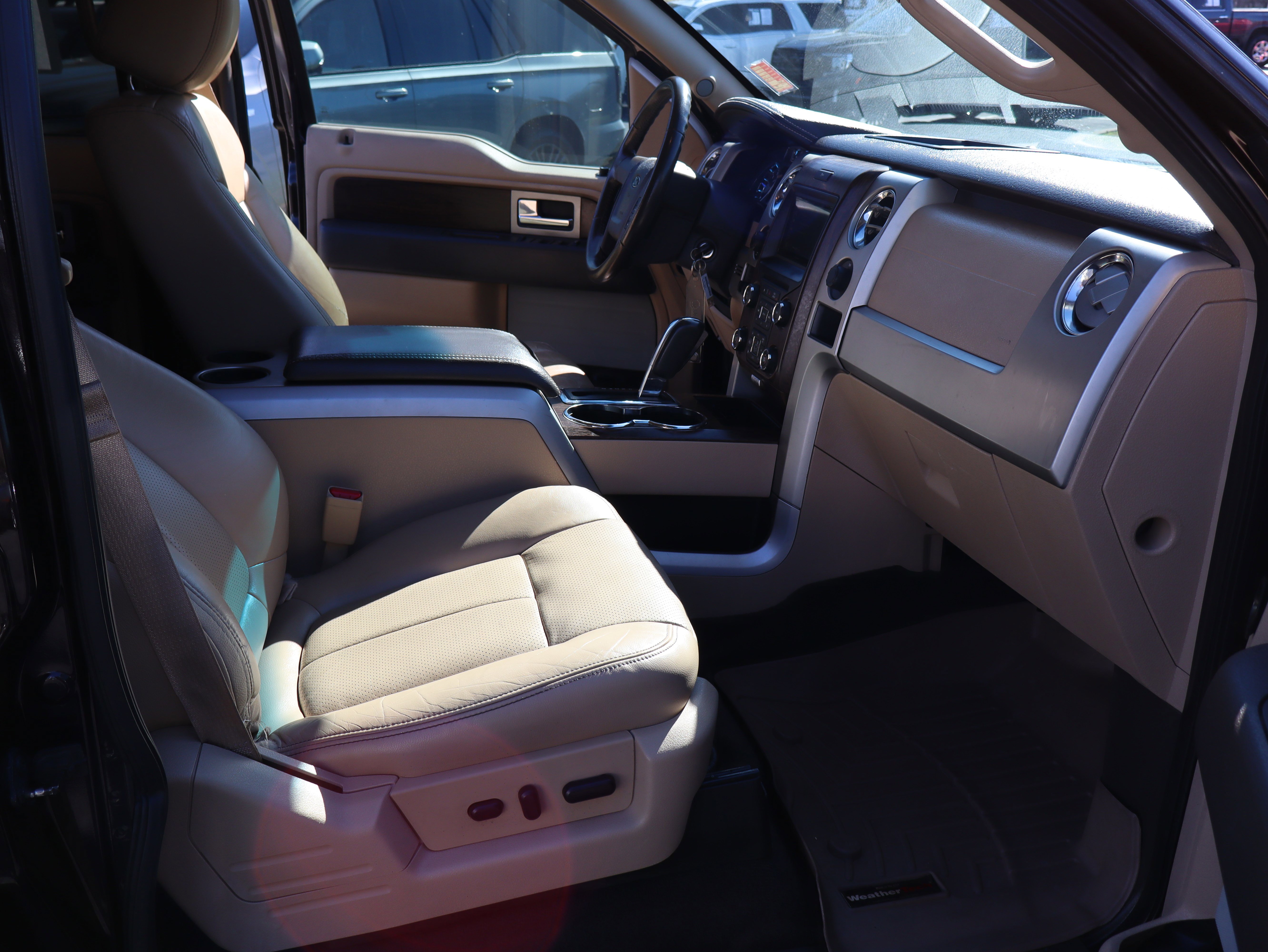 Used 2013 Ford F150 Lariat w/ Mid Equipment Group image 28