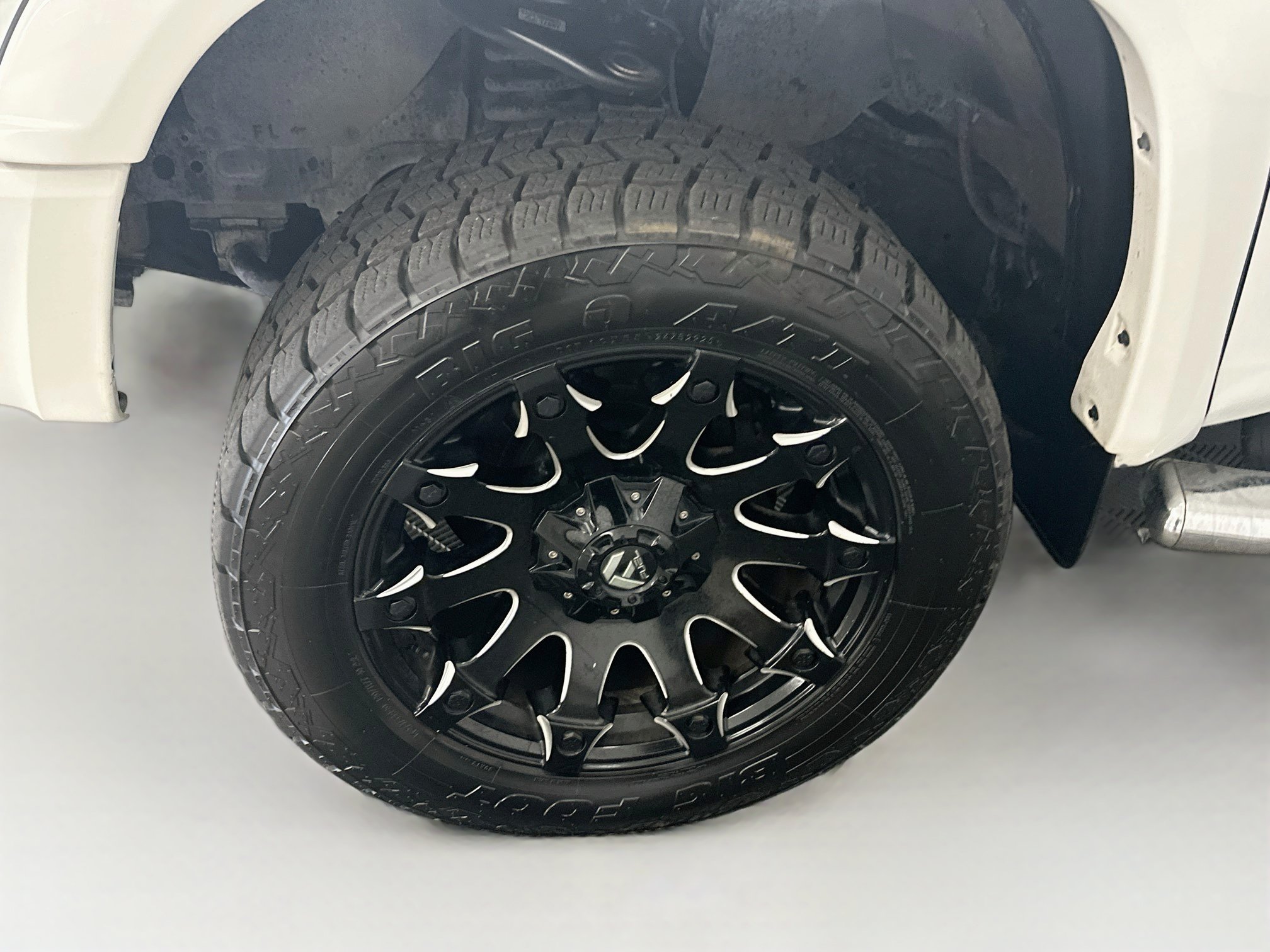 Used 2017 Toyota Tundra Platinum AWD/4WD image 11