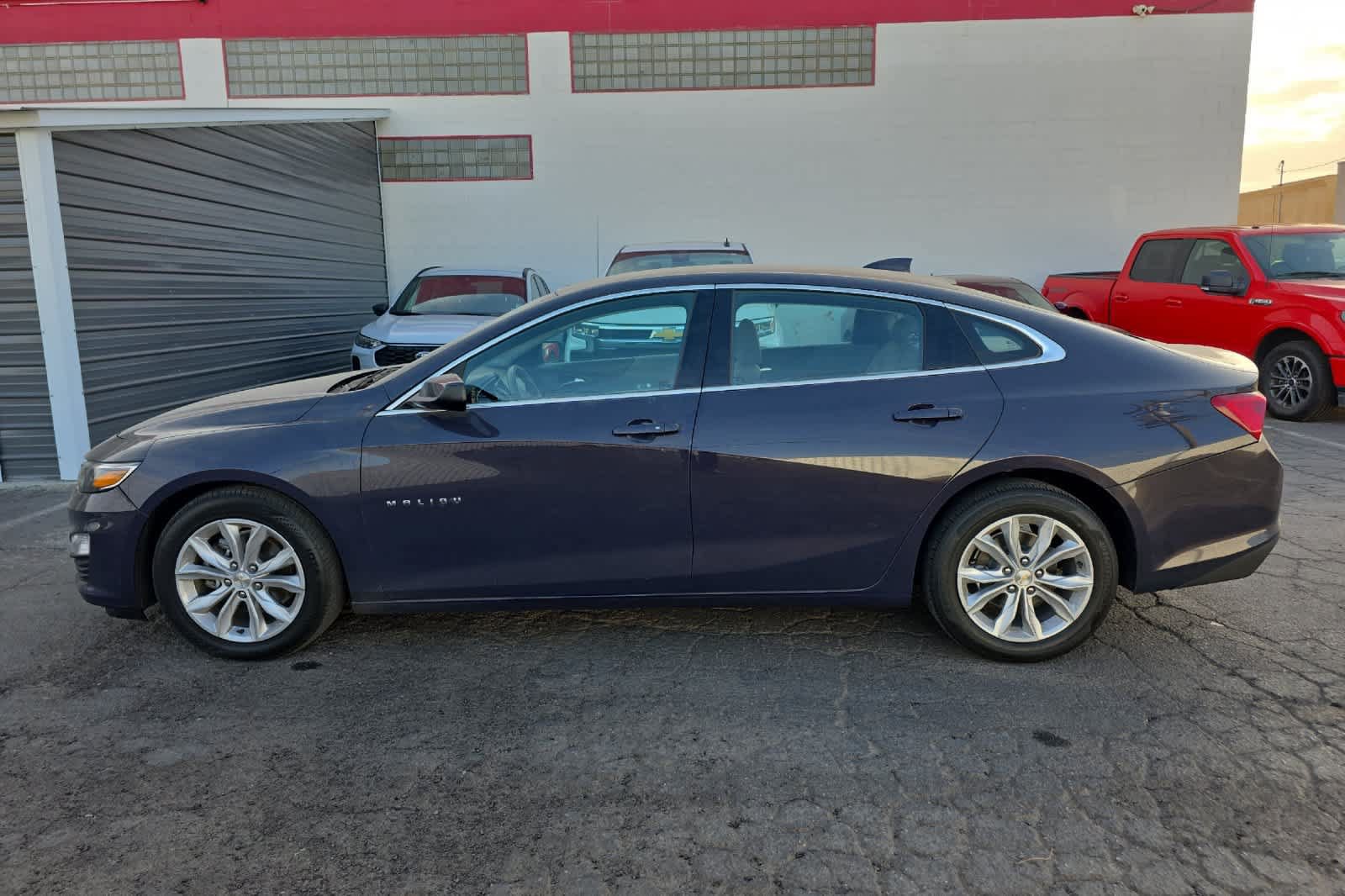 Used 2025 Chevrolet Malibu LT FWD image 6