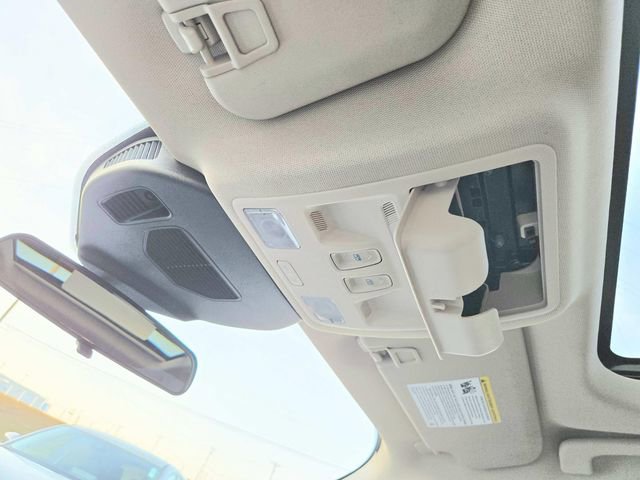 Used 2020 Ford Escape SE image 27