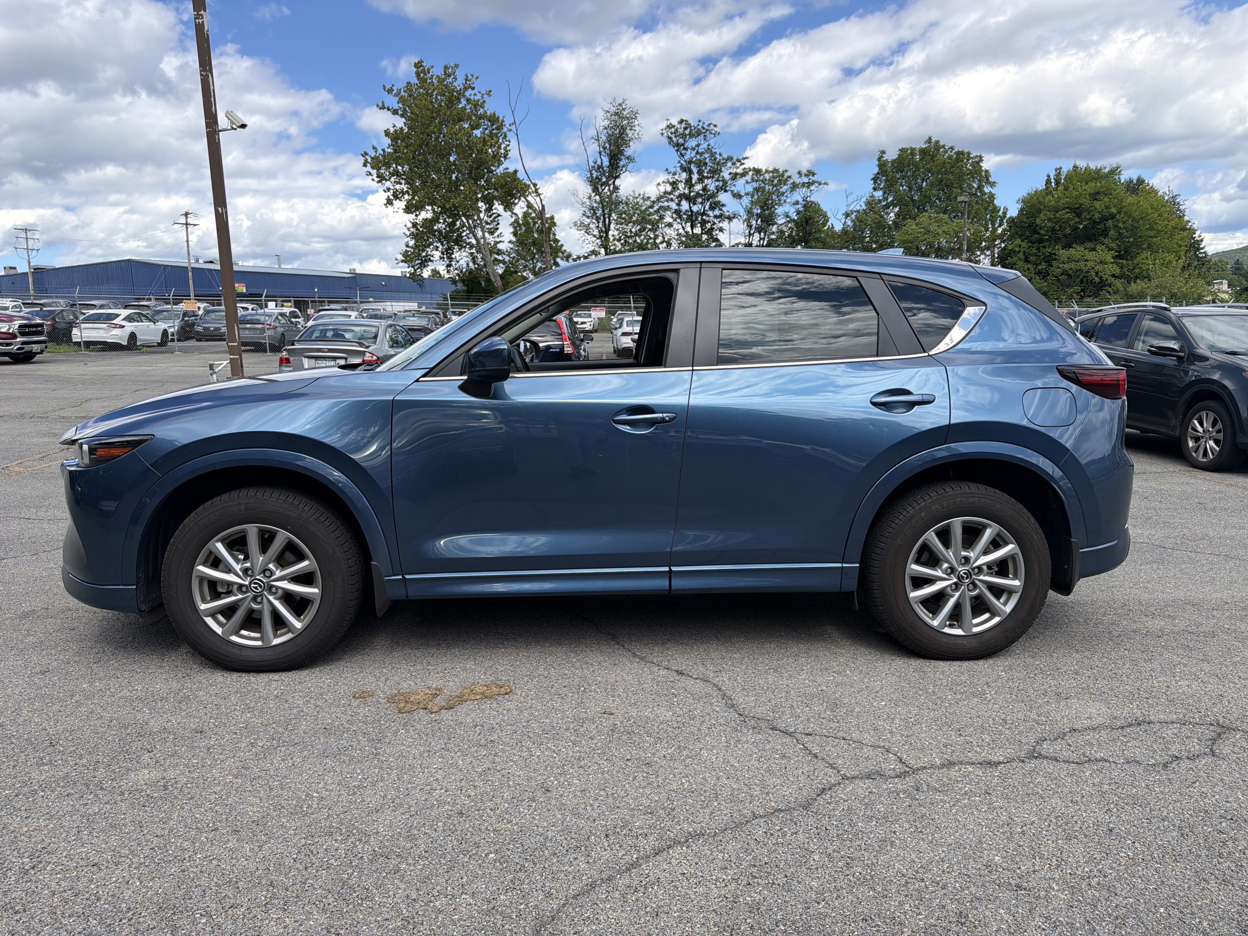 Certified 2024 MAZDA CX-5 AWD 2.5 S w/ Select Package image 4