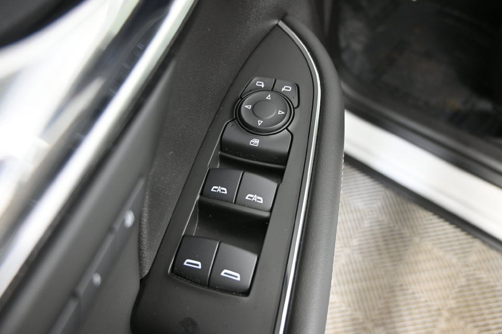 Used 2023 Buick Envision Essence w/ Sport Touring Package AWD/4WD image 20