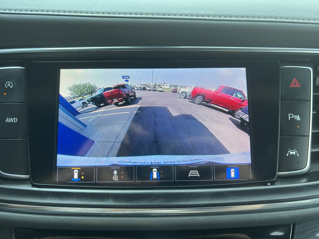 Used 2022 Buick Enclave Premium AWD/4WD image 21