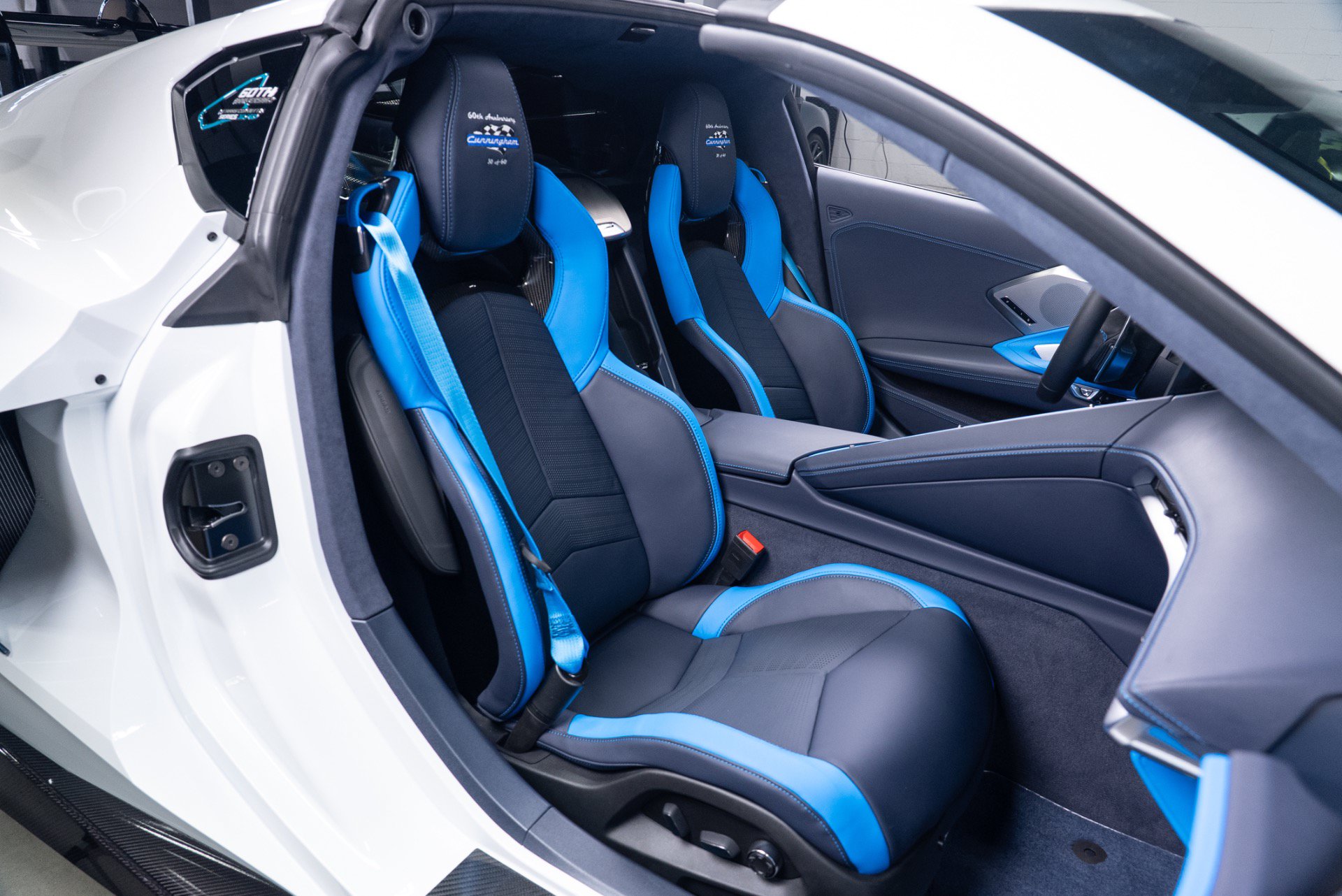 Used 2022 Chevrolet Corvette Stingray Premium Cpe w/ Z51 Performance Package RWD image 86