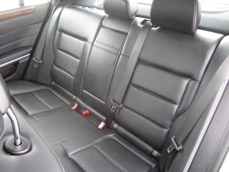 Used 2015 Mercedes-Benz E 350 E350 4MATIC image 13