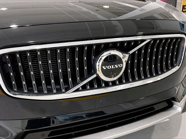 Used 2025 Volvo V90 B6 Cross Country Plus w/ Protection Package Premier AWD/4WD image 30