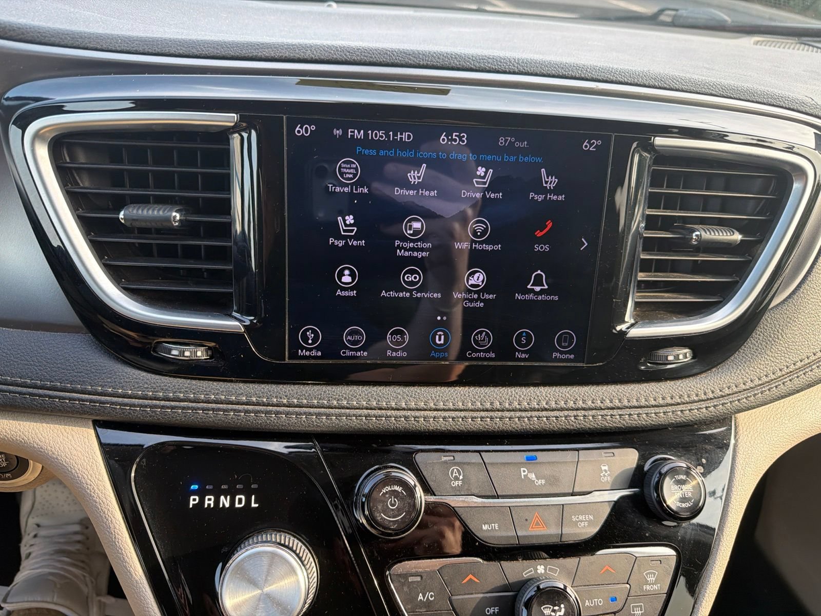 Used 2018 Chrysler Pacifica Limited FWD image 14