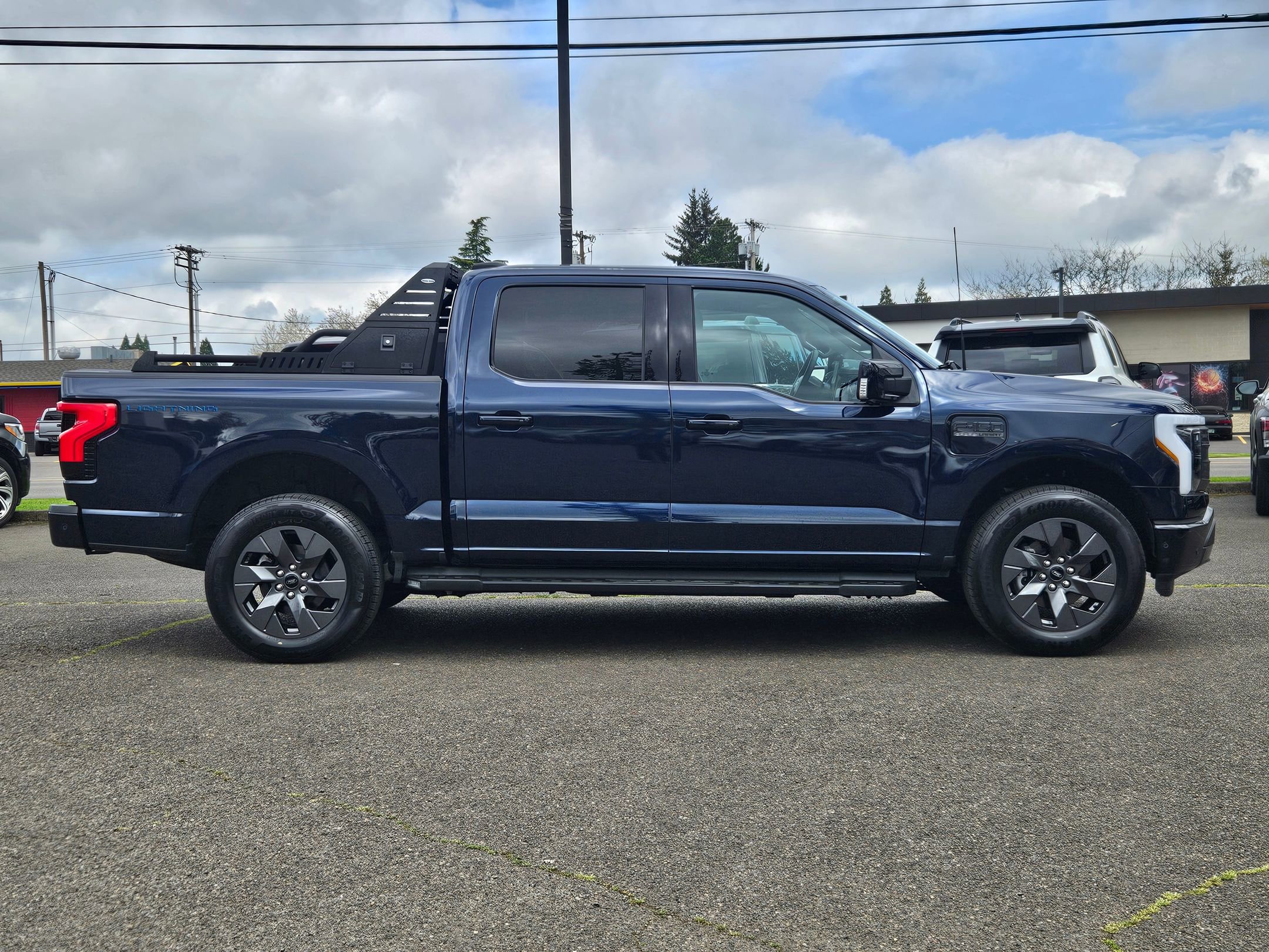 Used 2023 Ford F150 Lightning Lariat w/ Equipment Group 511A High image 6