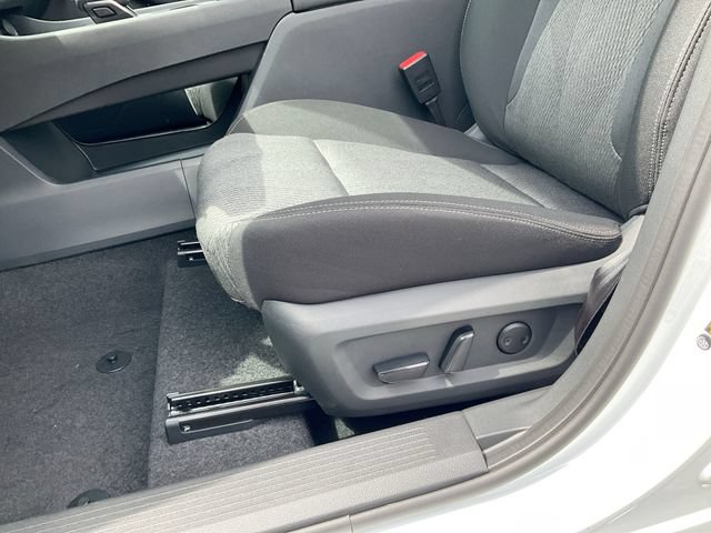 New 2026 Nissan Rogue SV w/ Cold Weather Package AWD/4WD image 28