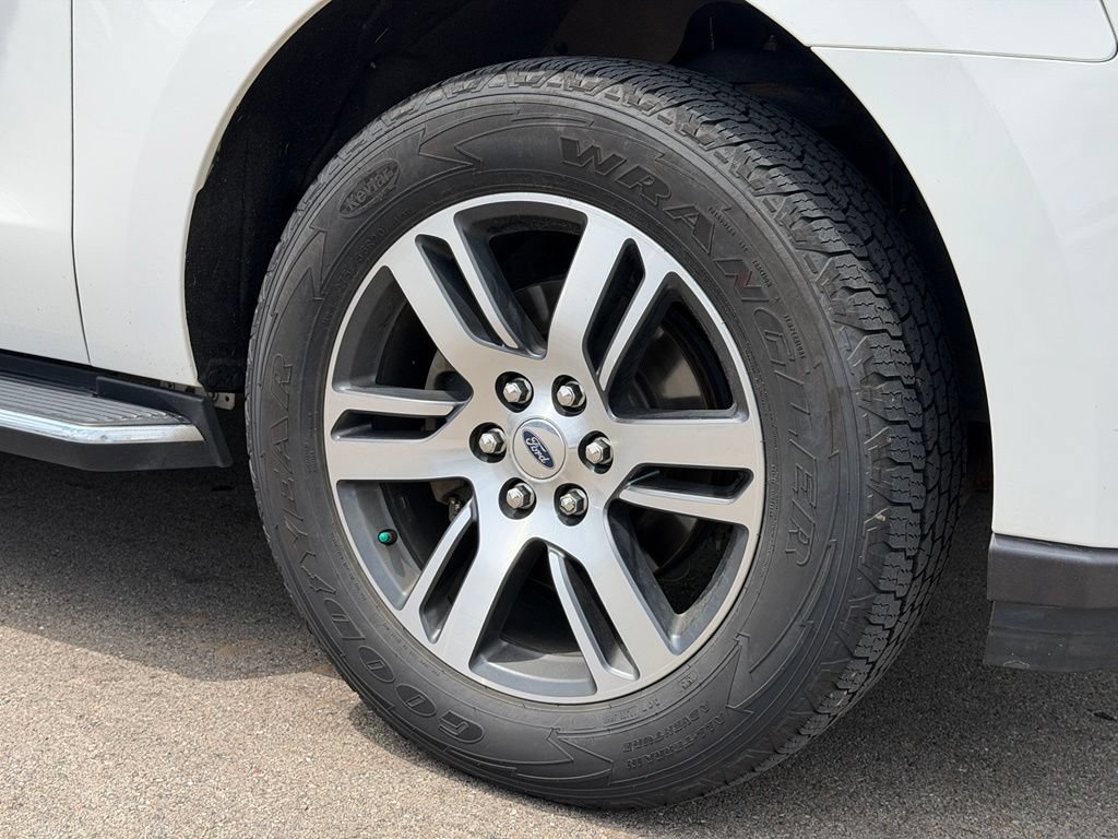 Used 2022 Ford Expedition XLT AWD/4WD image 26