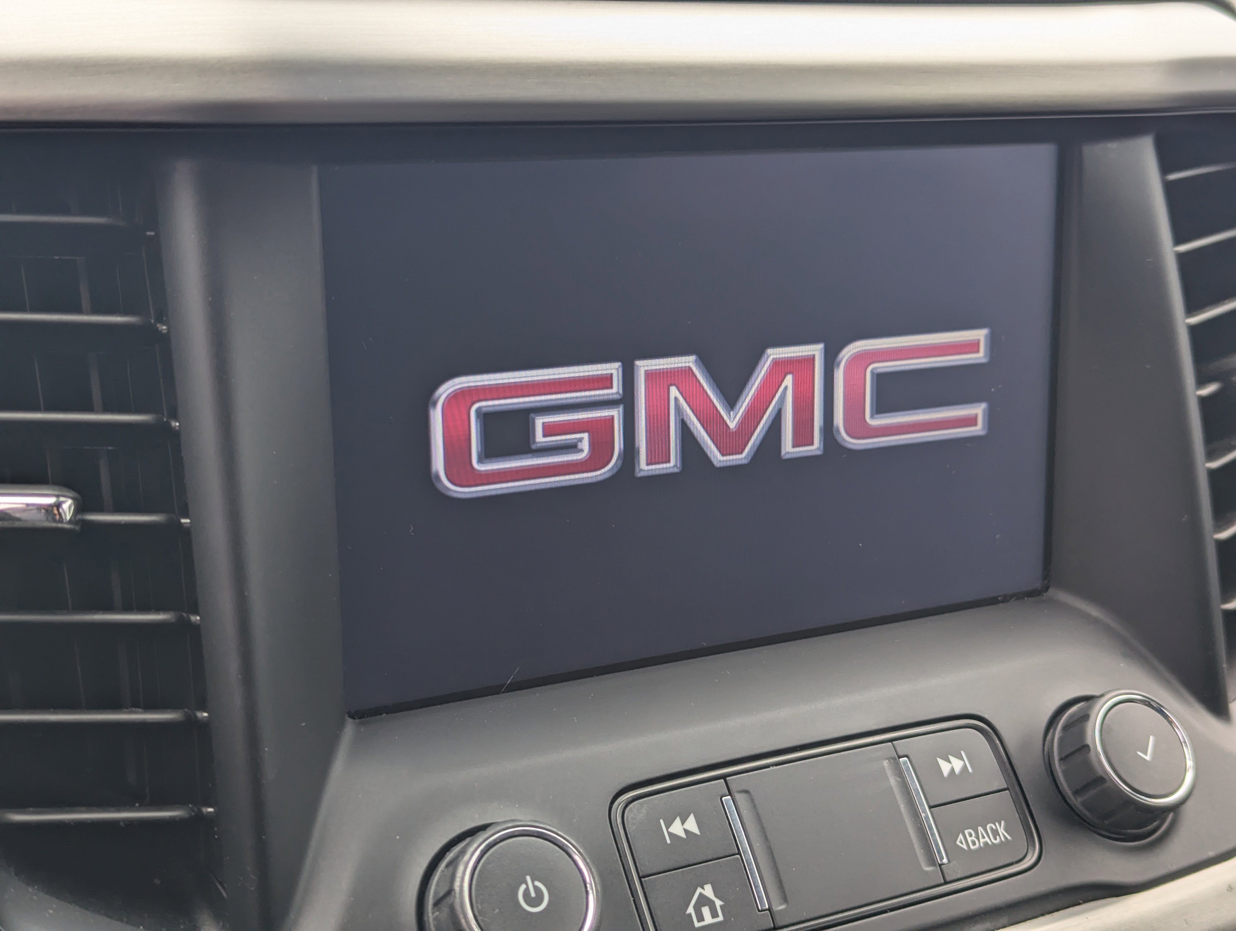 Used 2020 GMC Acadia SLE w/ Driver Convenience Package image 24