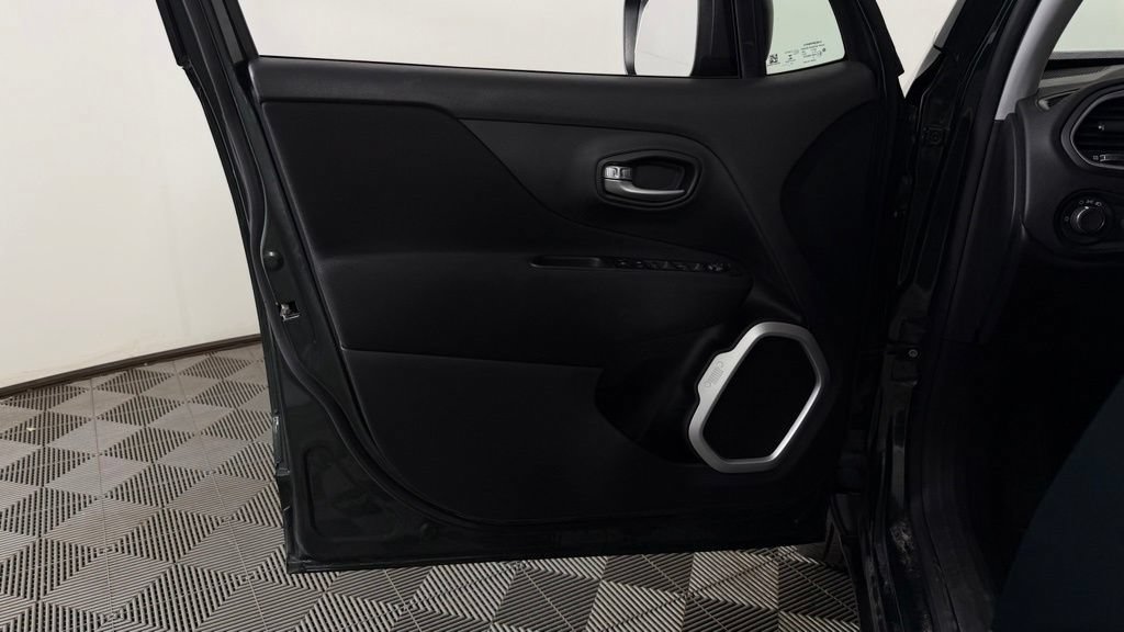Used 2021 Jeep Renegade Sport AWD/4WD image 12