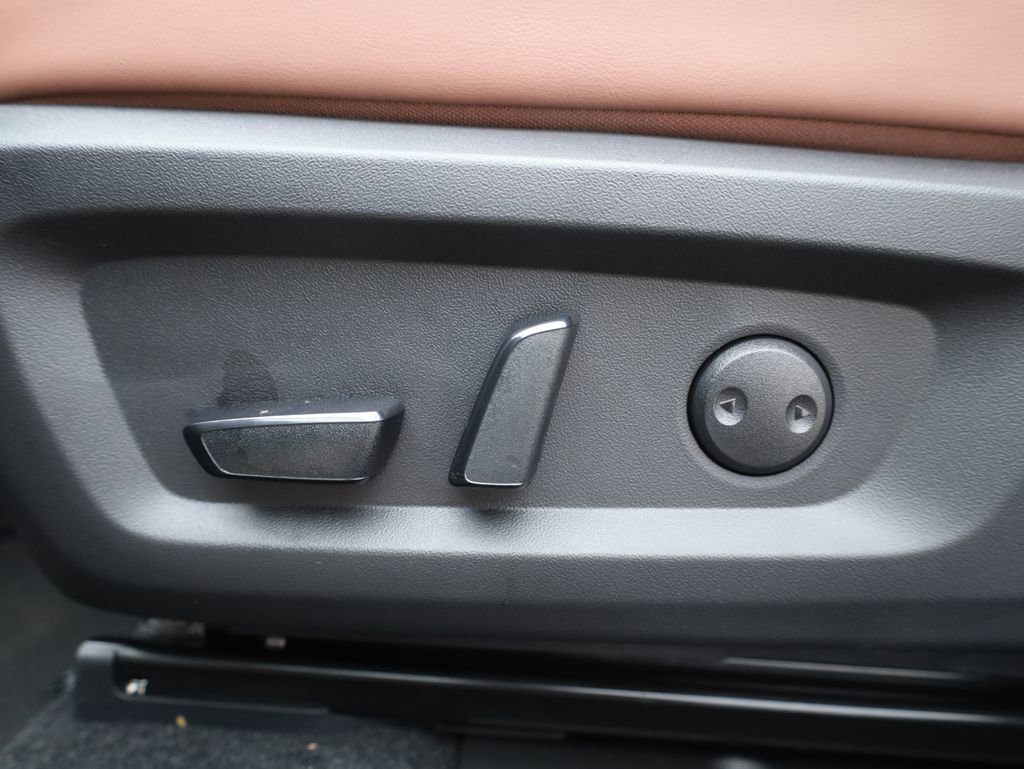 New 2025 Mitsubishi Outlander SEL image 37