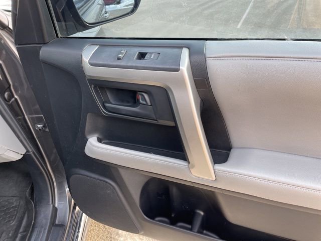 Used 2010 Toyota 4Runner SR5 image 46