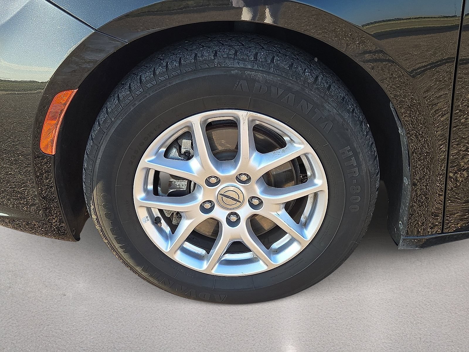 Used 2023 Chrysler Pacifica Touring-L FWD image 10