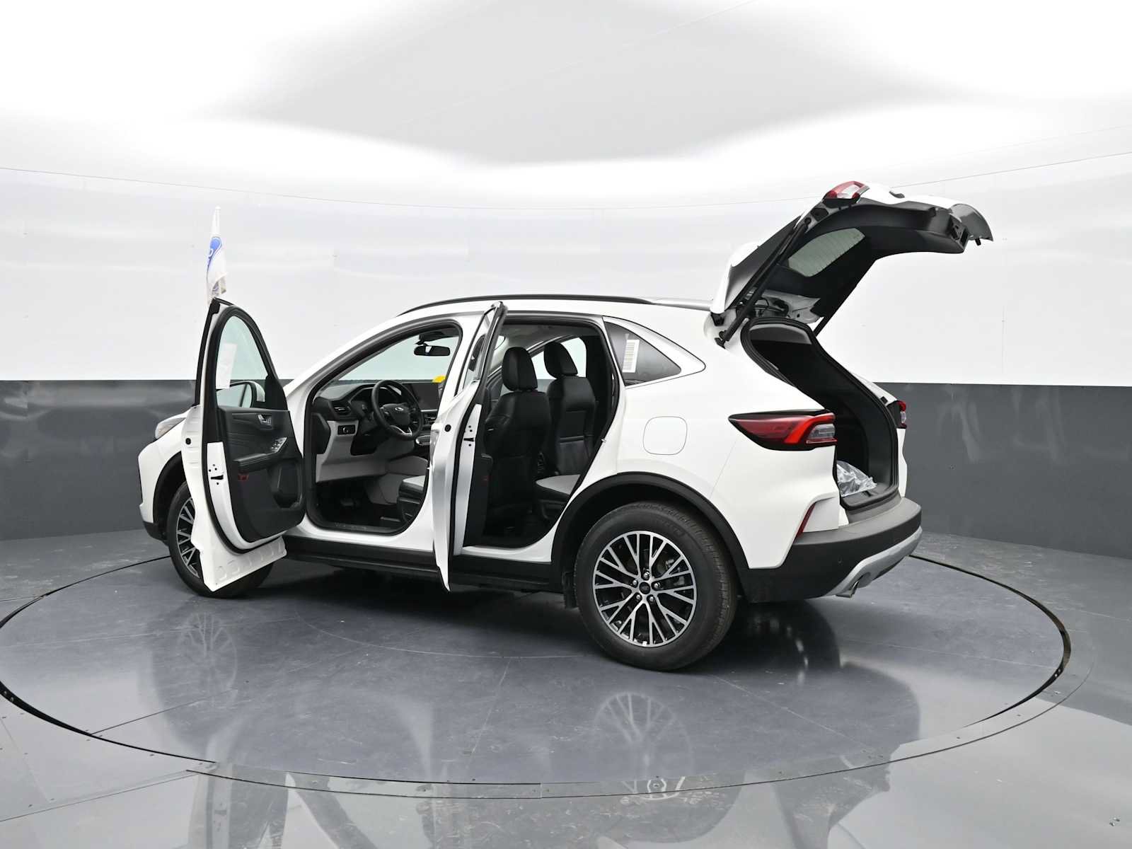New 2025 Ford Escape SE FWD image 49