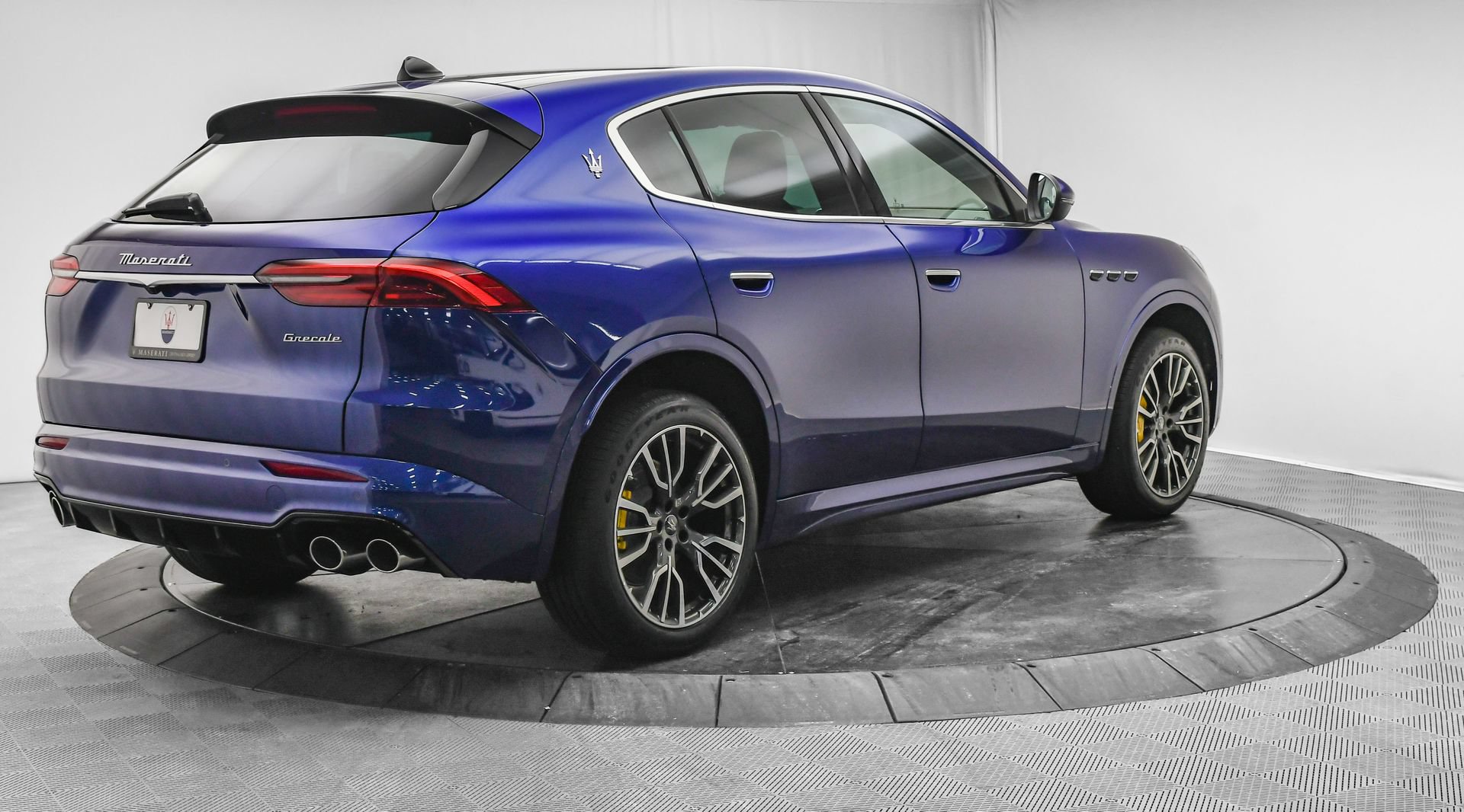 Used 2025 Maserati Grecale GT AWD/4WD image 9