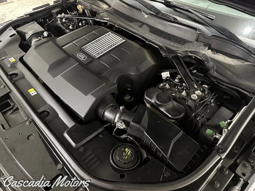 Used 2018 Land Rover Range Rover Autobiography image 34