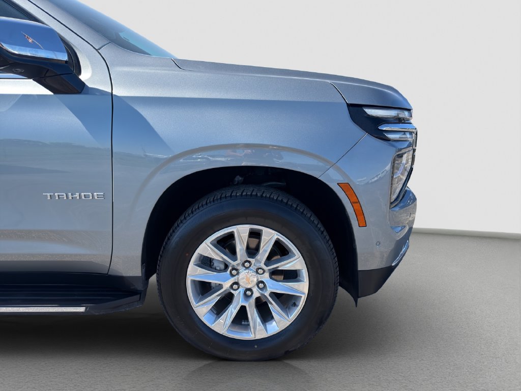 Used 2025 Chevrolet Tahoe Premier AWD/4WD image 23