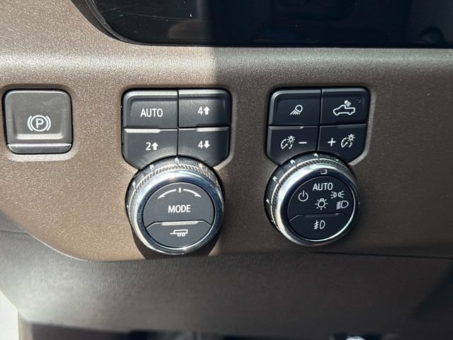 Used 2023 GMC Sierra 1500 SLT w/ SLT Premium Package AWD/4WD image 26