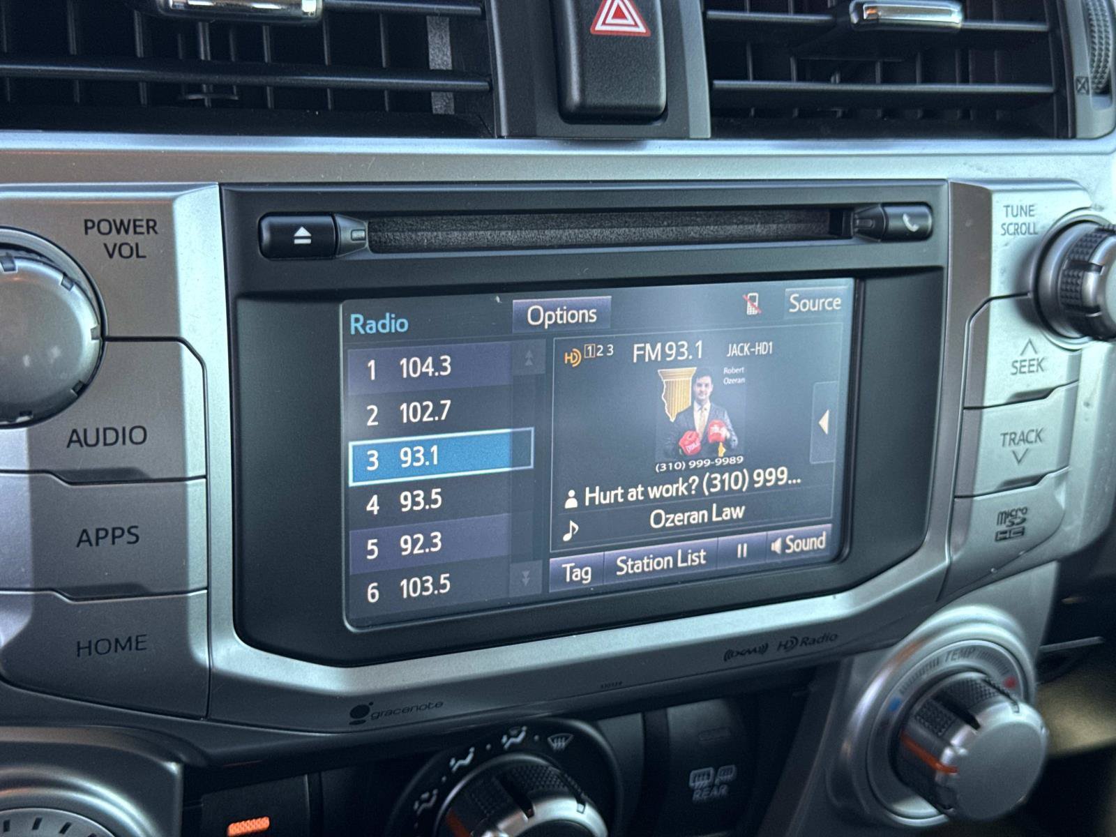 Used 2018 Toyota 4Runner SR5 Premium w/ Convenience Package RWD image 15
