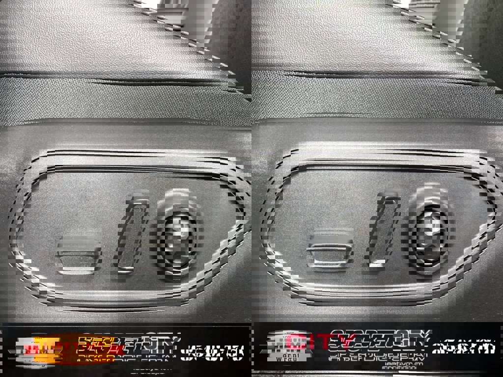 New 2026 Jeep Grand Cherokee Altitude image 13