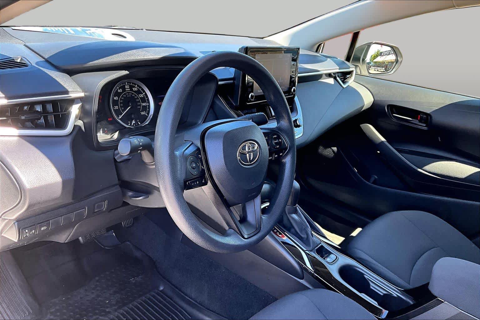Certified 2022 Toyota Corolla LE w/ LE Convenience Package FWD image 17