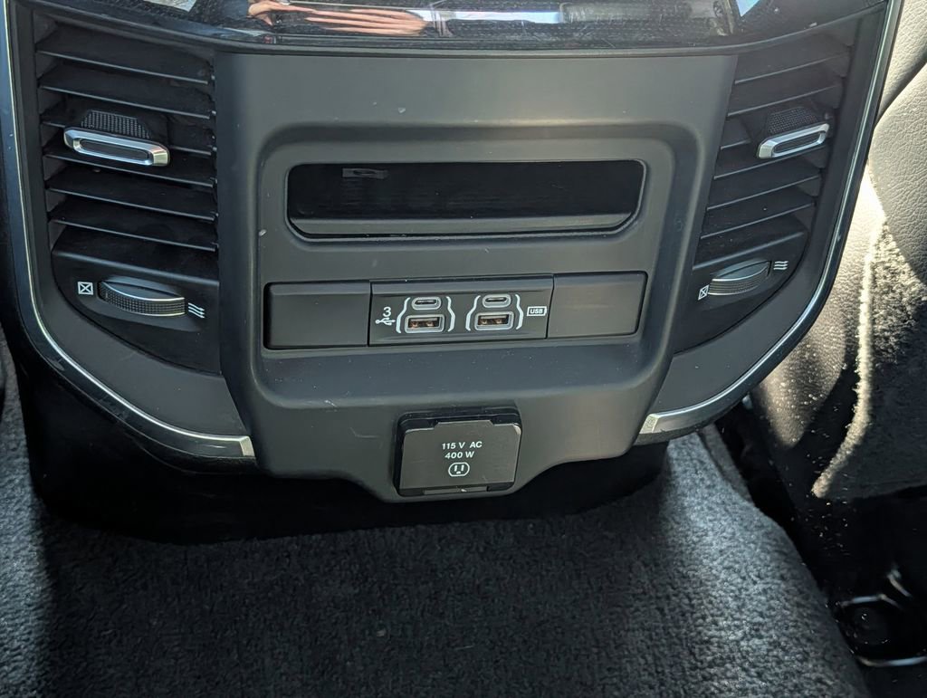 Used 2020 RAM 2500 Laramie w/ Night Edition image 30