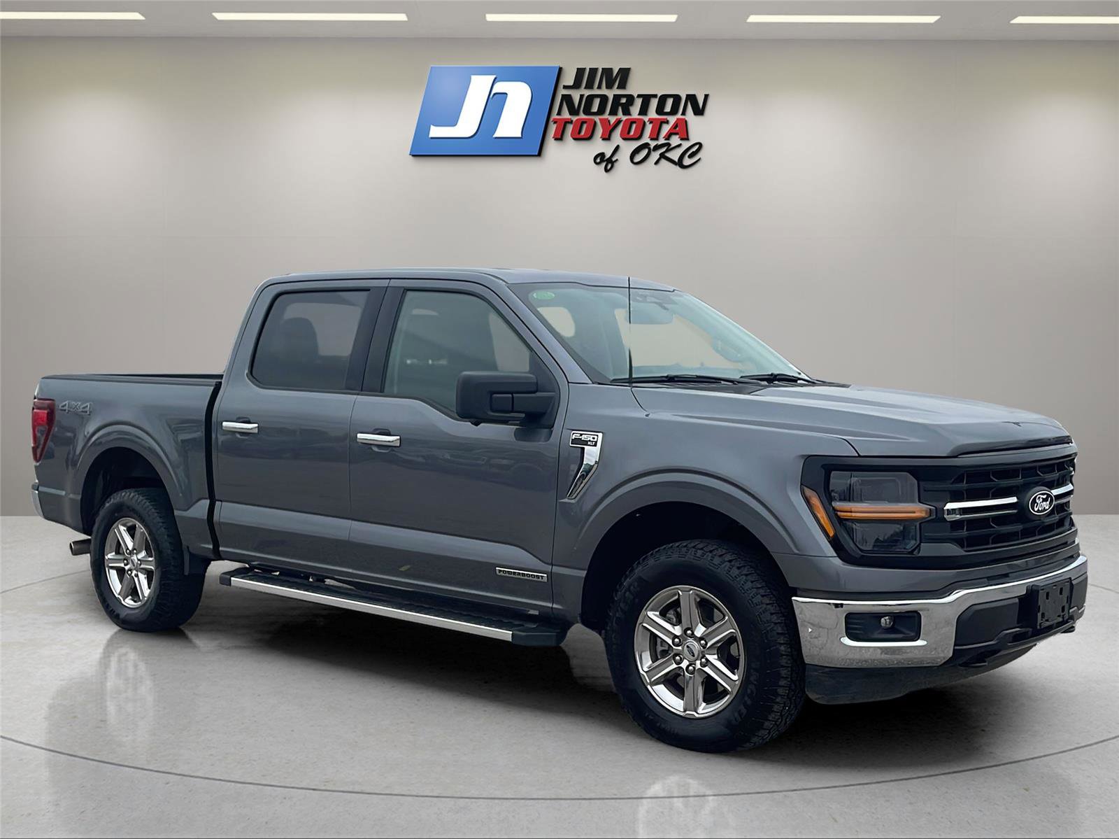 Used 2024 Ford F150 XLT w/ Mobile Office Package image 3