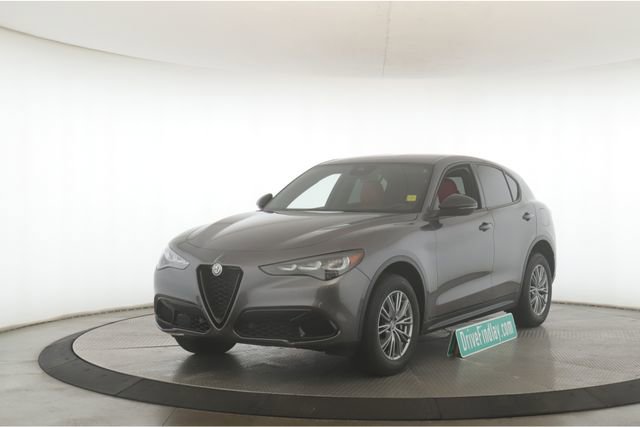Used 2024 Alfa Romeo Stelvio Sprint AWD/4WD image 10