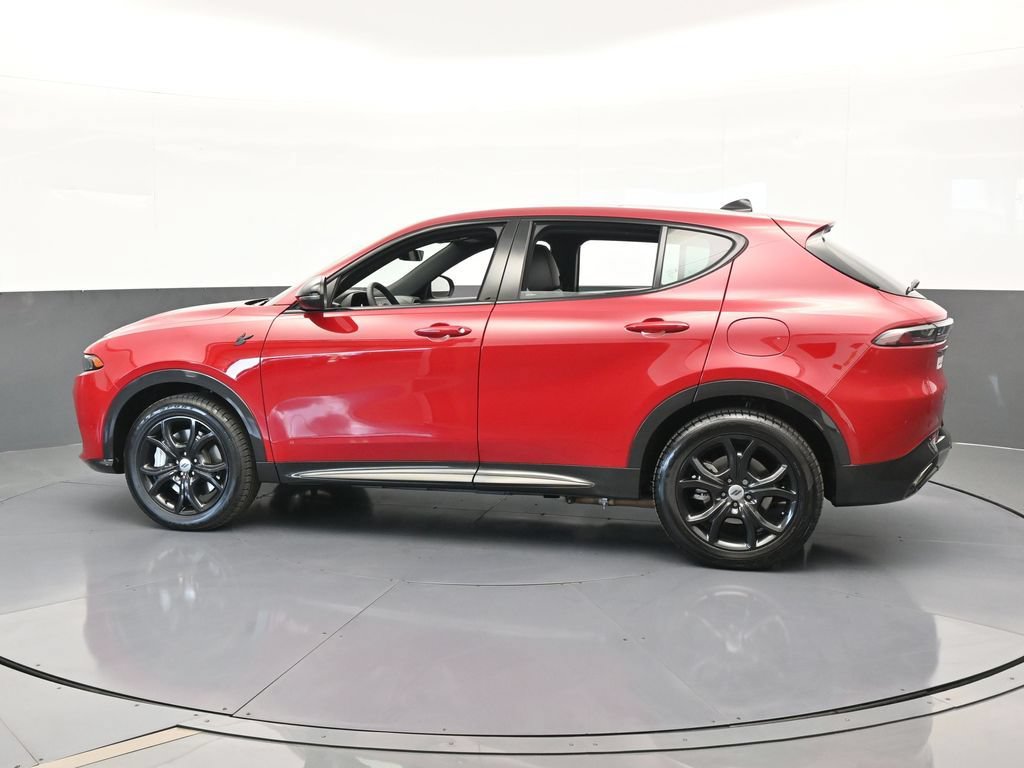 Used 2024 Dodge Hornet R/T Plus w/ R/T Blacktop Package AWD/4WD image 3