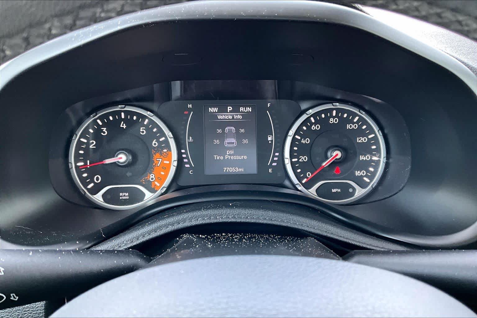 Used 2018 Jeep Renegade Latitude FWD image 22