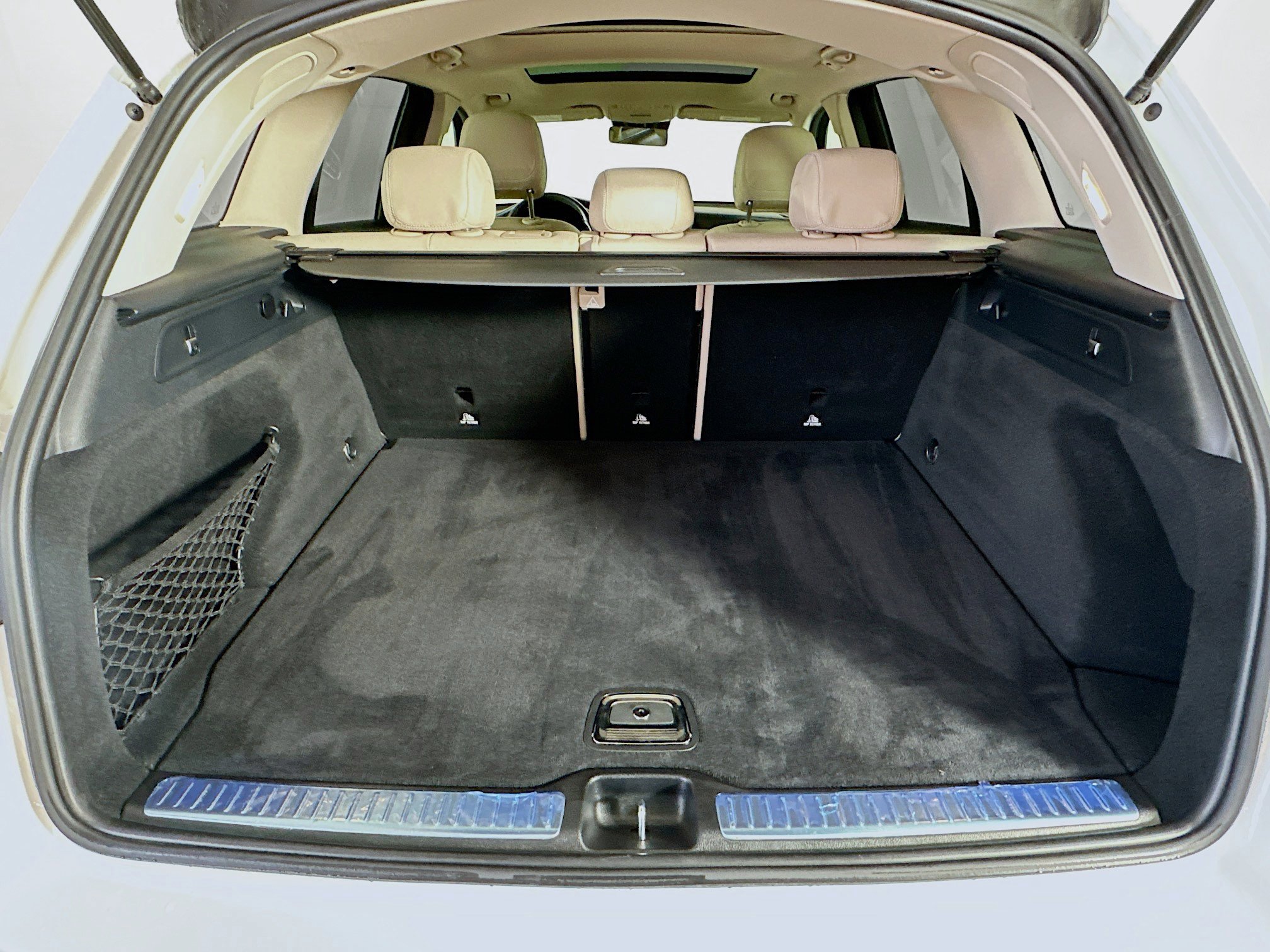 Used 2022 Mercedes-Benz GLC 300 4MATIC w/ Premium Package Lite image 28