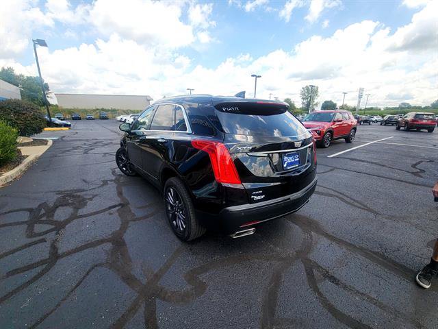 Used 2018 Cadillac XT5 Premium Luxury w/ LPO, Black Ice Package AWD/4WD image 4
